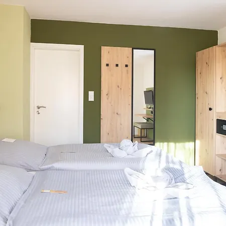 Land-gut-hotel Waldesruh 3*