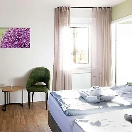 Land-gut-hotel Waldesruh 3*